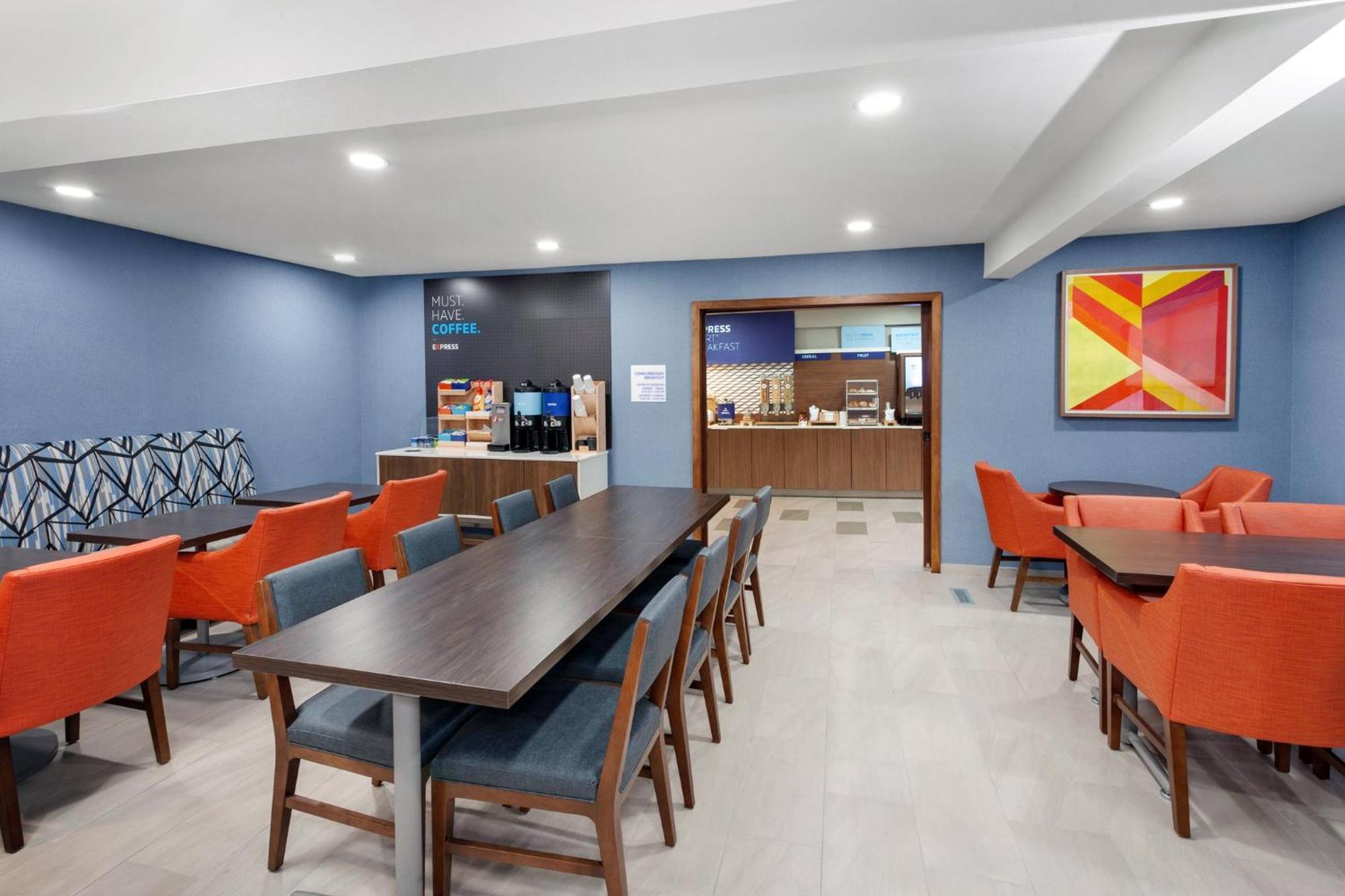 Express & By Ihg 3* Port Washington